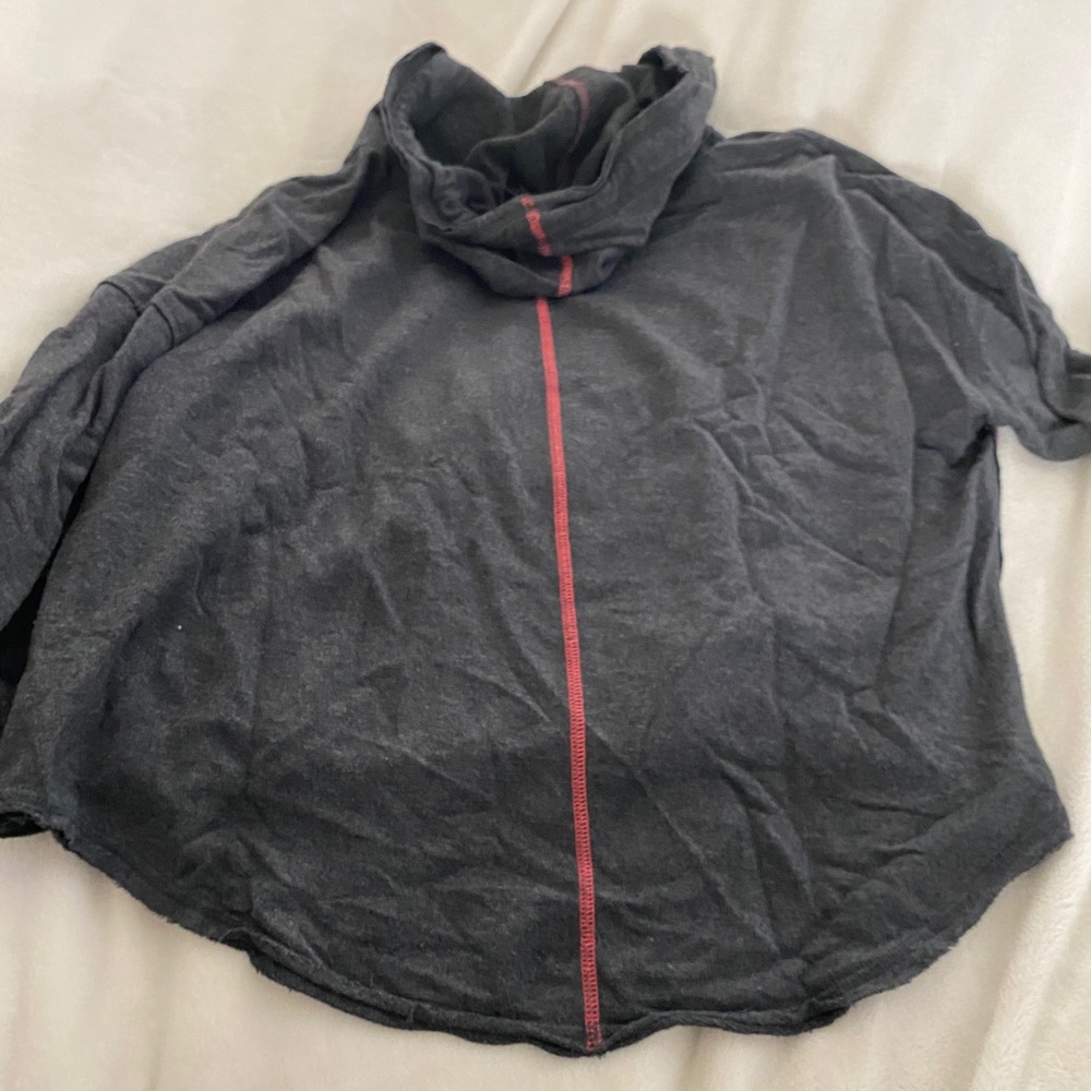 Puma sweater - Picture 4 of 4